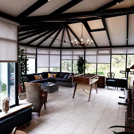 La Colline Aux Hirondelles