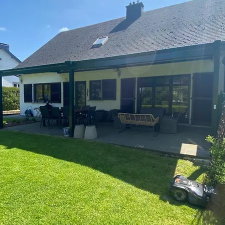 La Colline Aux Hirondelles